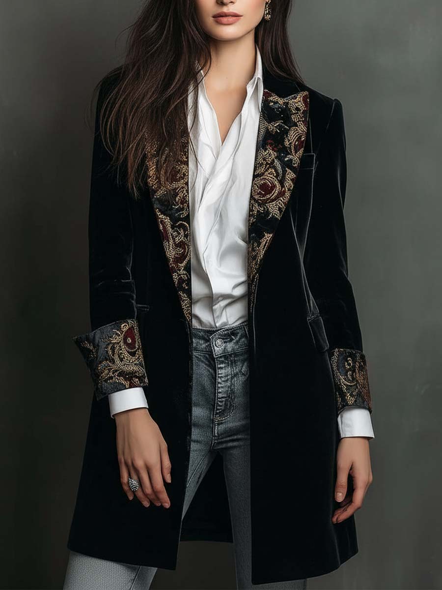 Women's Baroque Trim Tailored Blazer in Black